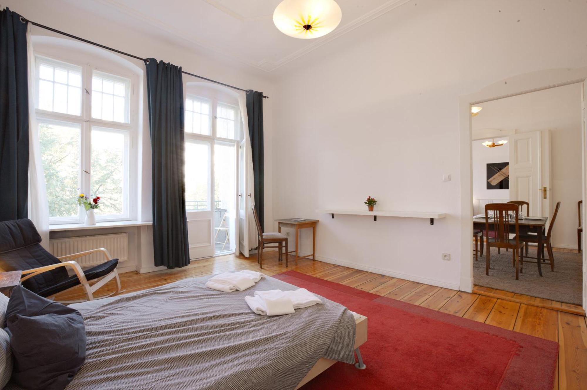 Elegante Altbauwohnung Appartamento